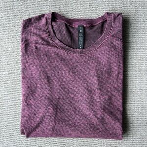 Lululemon Short Sleeve Tee - Medium